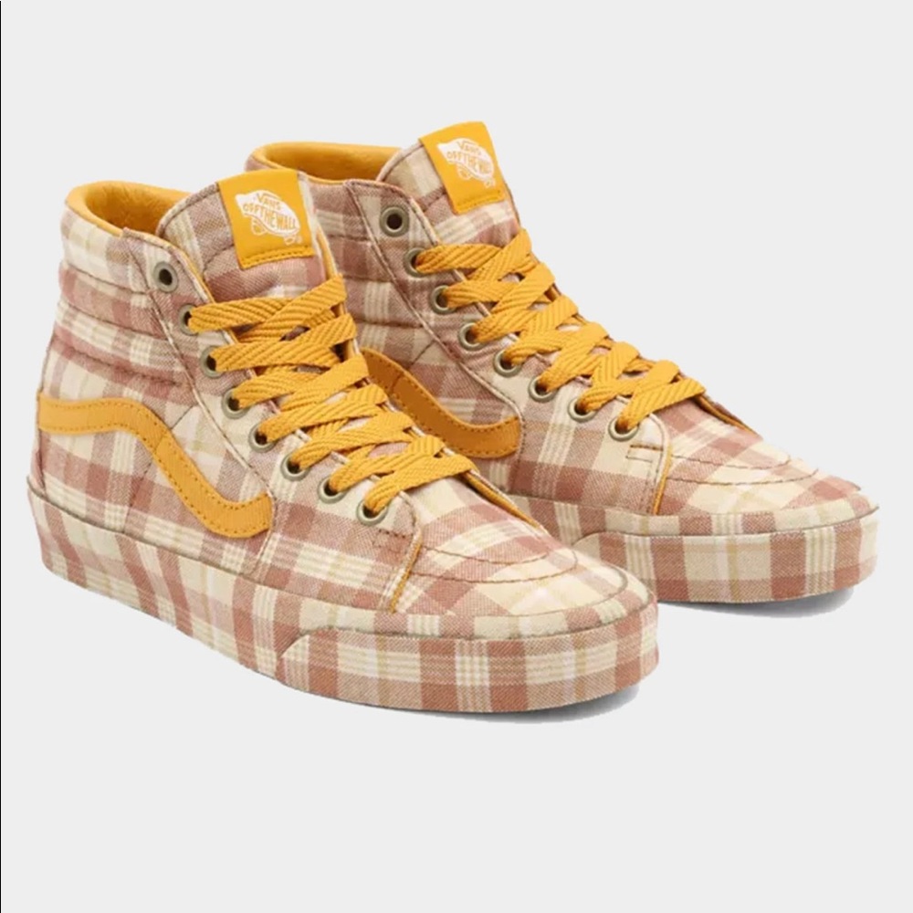 RETRO PREP SK8-HI SHOES IN MULTI PLAID